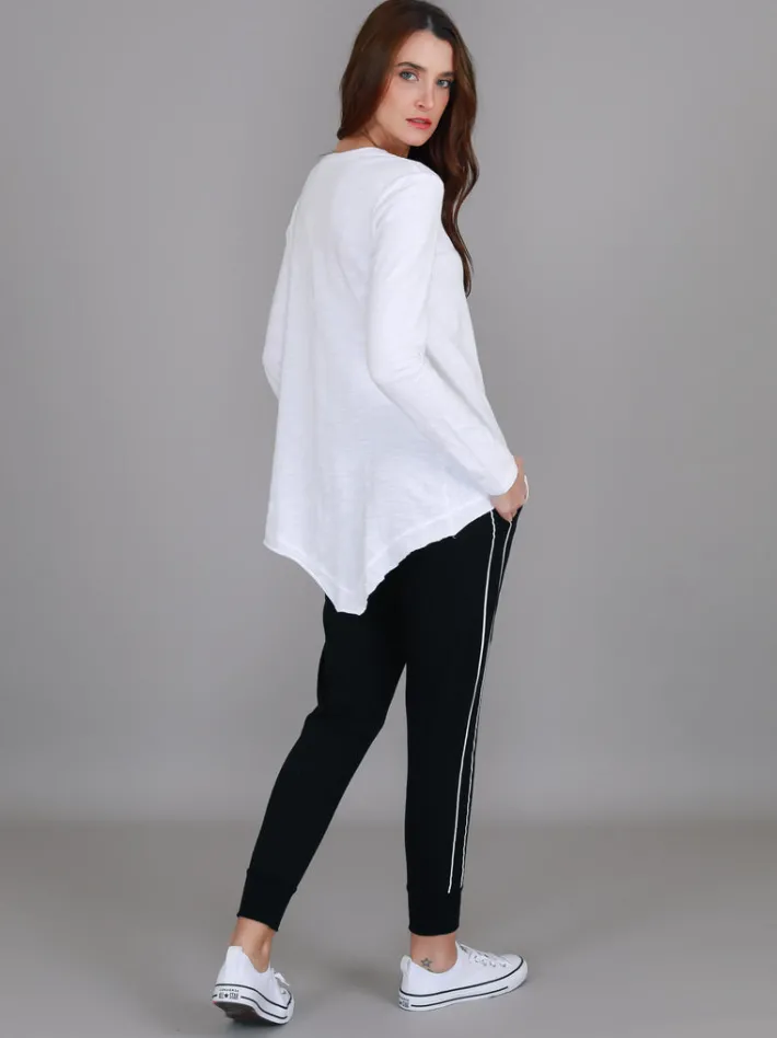 3rd Story Adelaide Asymmetrical Hem T Shirt< Long Sleeves
