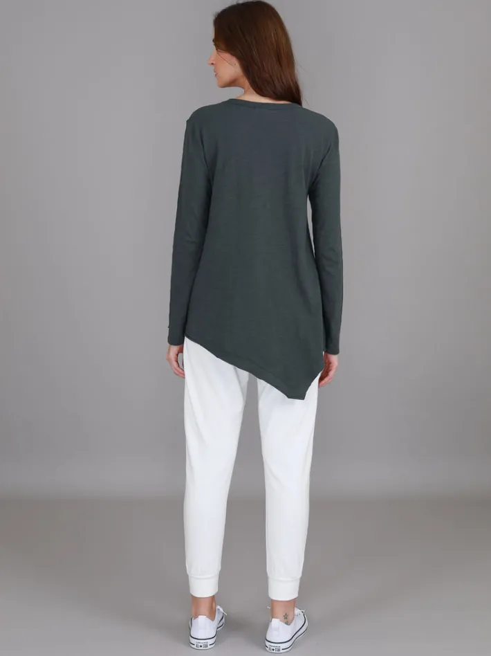 3rd Story Adelaide Asymmetrical Hem T Shirt< Long Sleeves