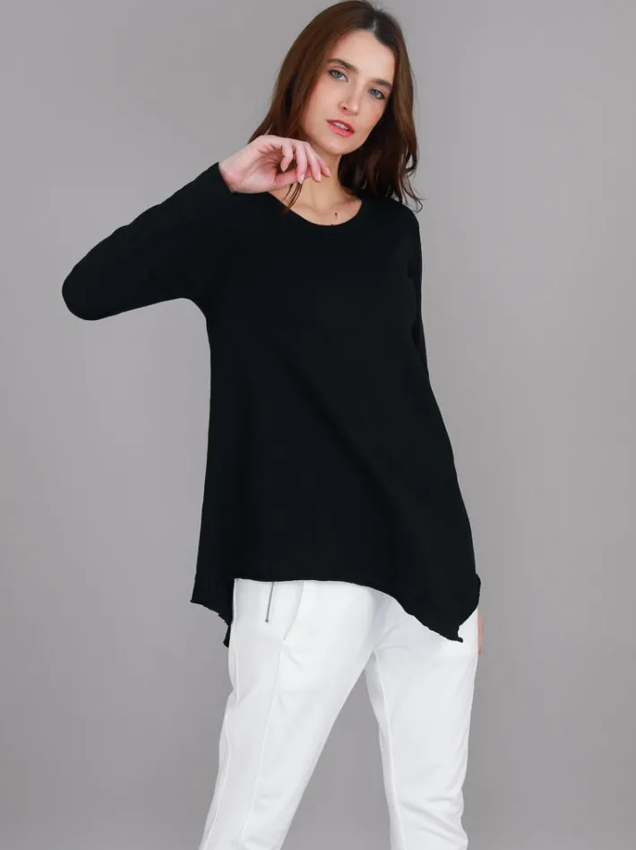 3rd Story Adelaide Asymmetrical Hem T Shirt< Long Sleeves