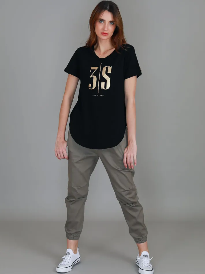 3rd Story Alexis gold Logo S/S Tee< Short Sleeves