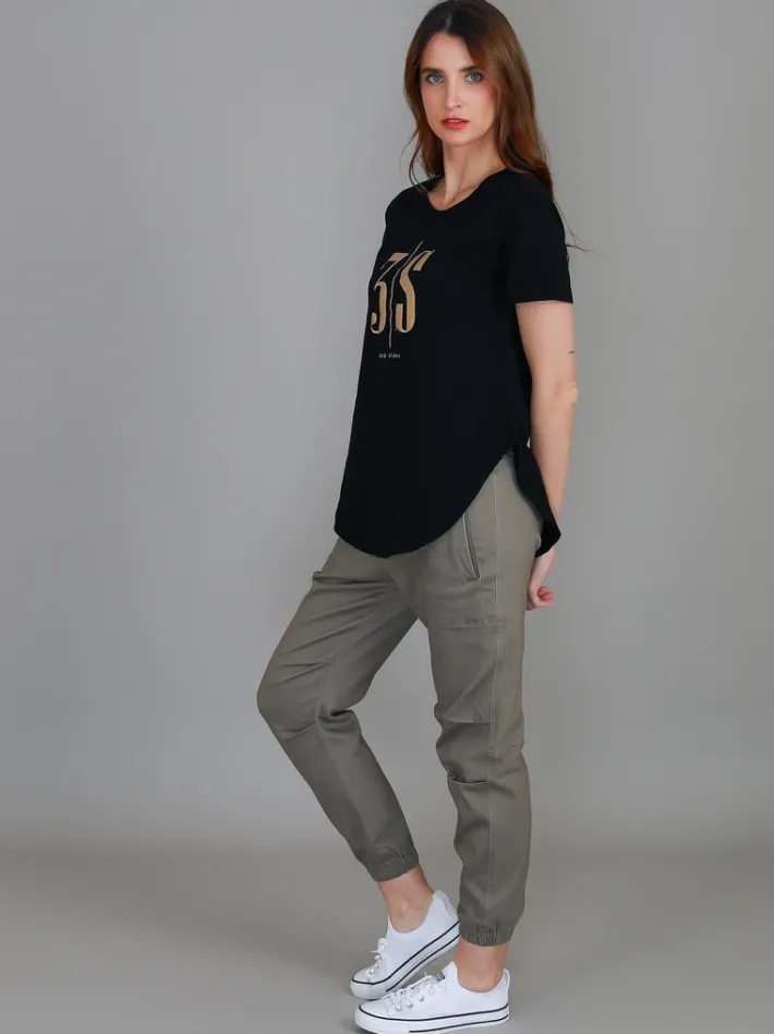 3rd Story Alexis gold Logo S/S Tee< Short Sleeves