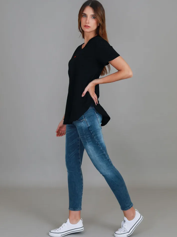 3rd Story Amelie Mini Heart Embroidery T Shirt< Short Sleeves