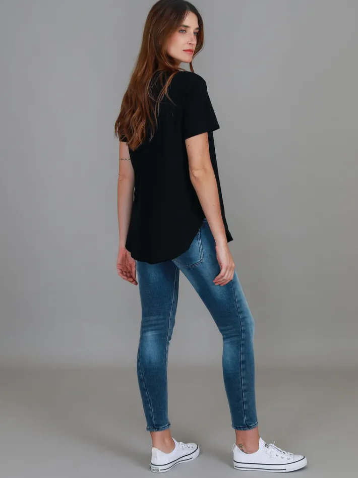 3rd Story Amelie Mini Heart Embroidery T Shirt< Short Sleeves