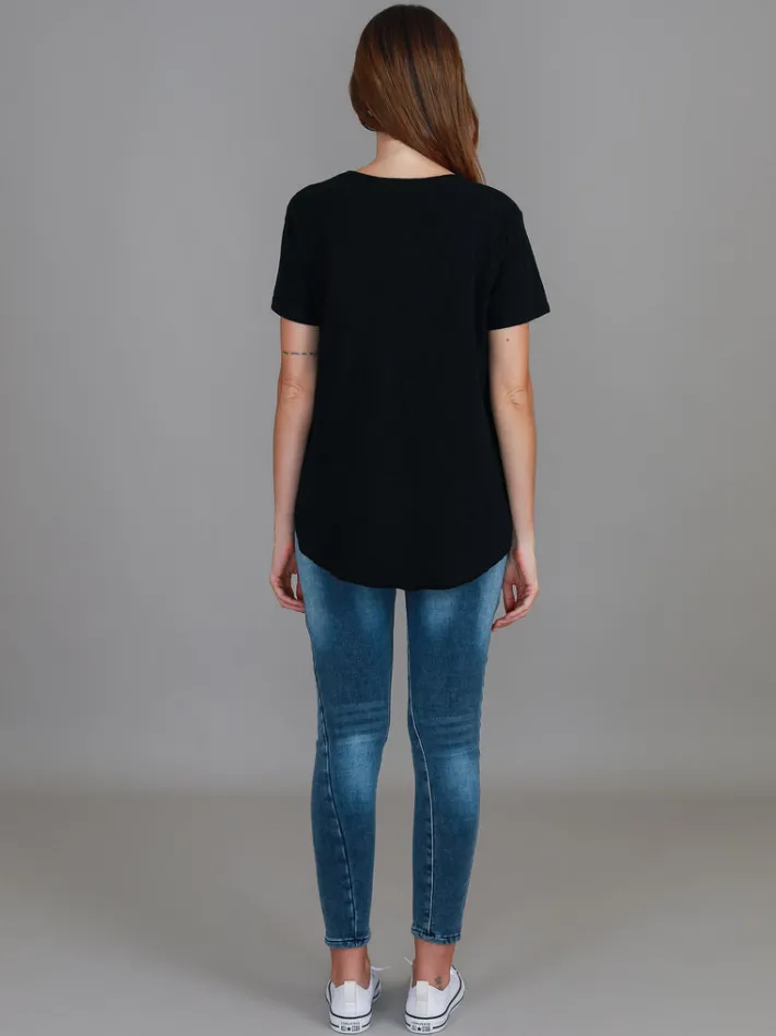3rd Story Amelie Mini Heart Embroidery T Shirt< Short Sleeves