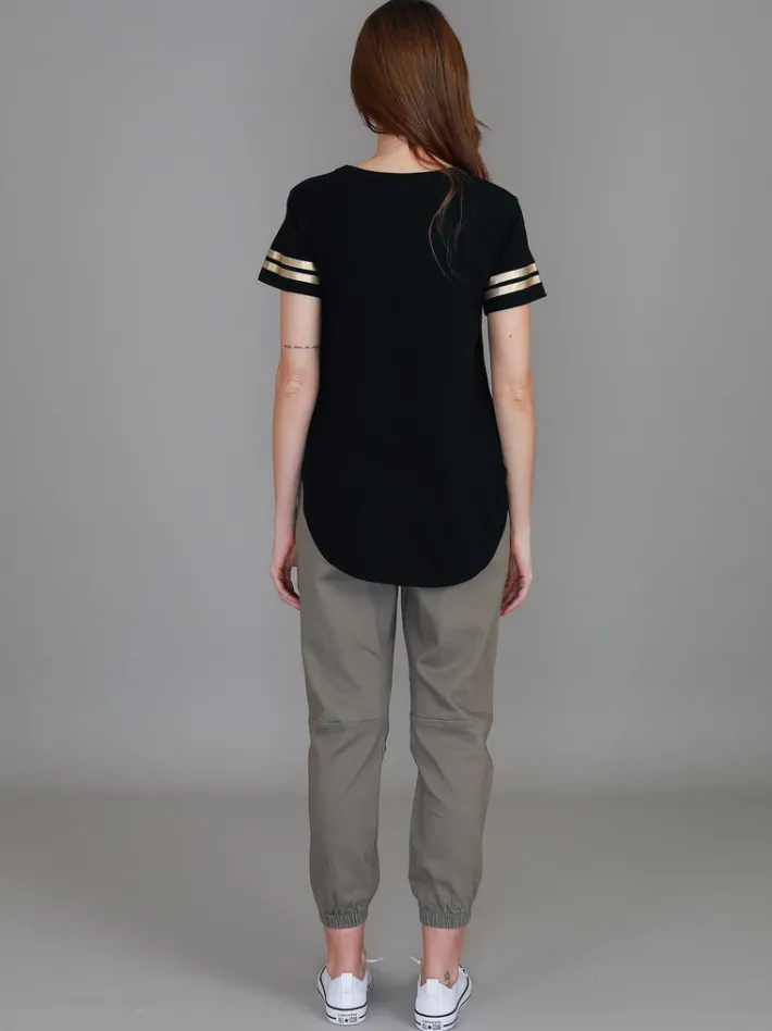 3rd Story Ava Leopard Star Short Sleeve T Shirt< Short Sleeves