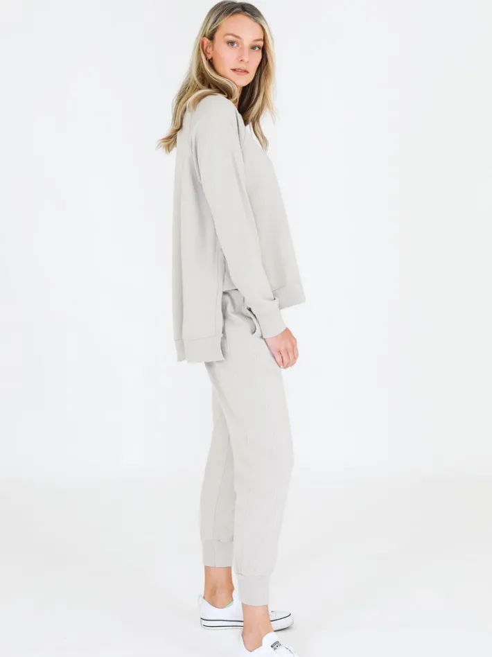 3rd Story Berri Raglan Crew Neck Sweatshirt< Sweatshirts|Sweatshirts