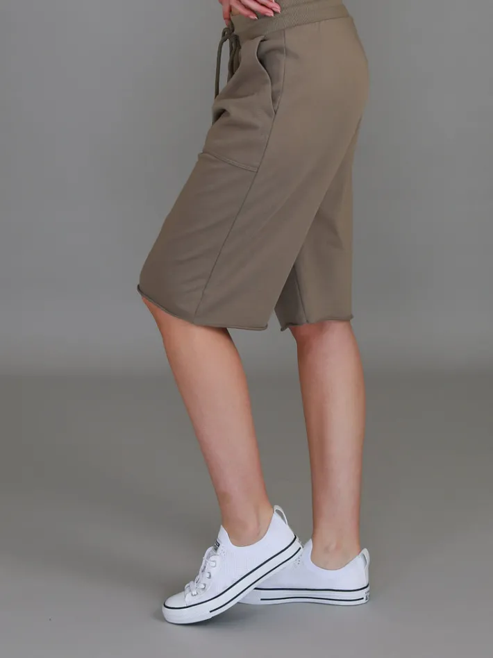 3rd Story Brumby Extra Long Shorts< Shorts
