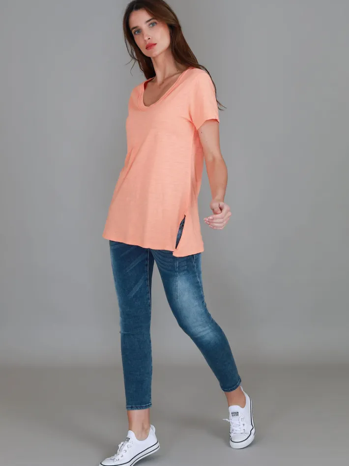 3rd Story Carla Scoop Neck T Shirt< Short Sleeves