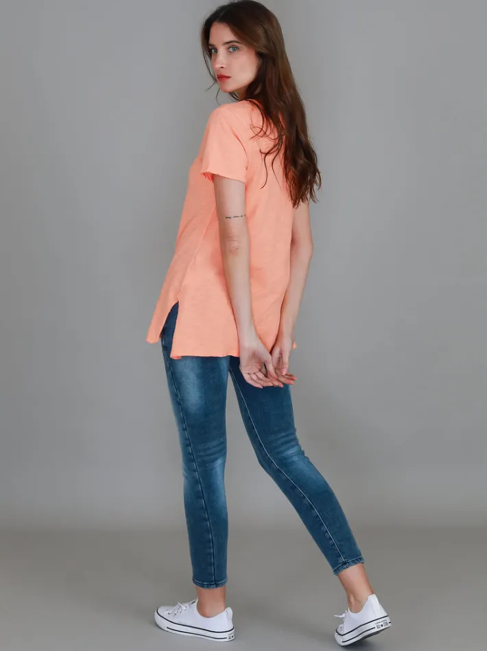 3rd Story Carla Scoop Neck T Shirt< Short Sleeves