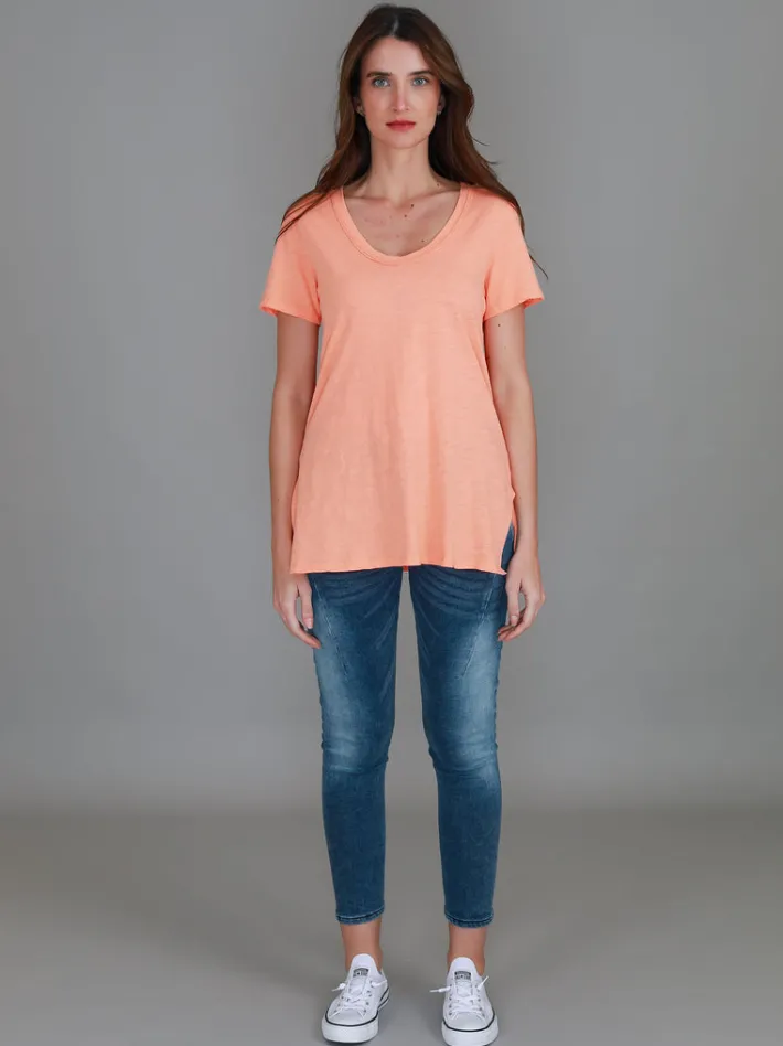 3rd Story Carla Scoop Neck T Shirt< Short Sleeves