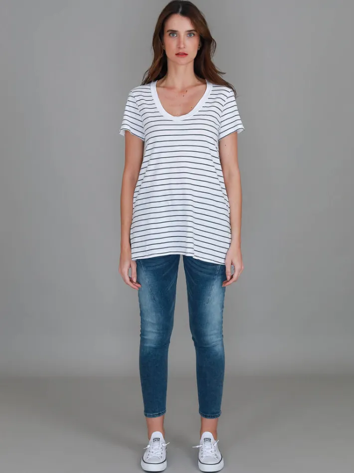 3rd Story Carla Scoop Neck T Shirt< Short Sleeves
