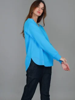 3rd Story Charlette Curve Hem Sweatshirt< Sweatshirts|Sweatshirts