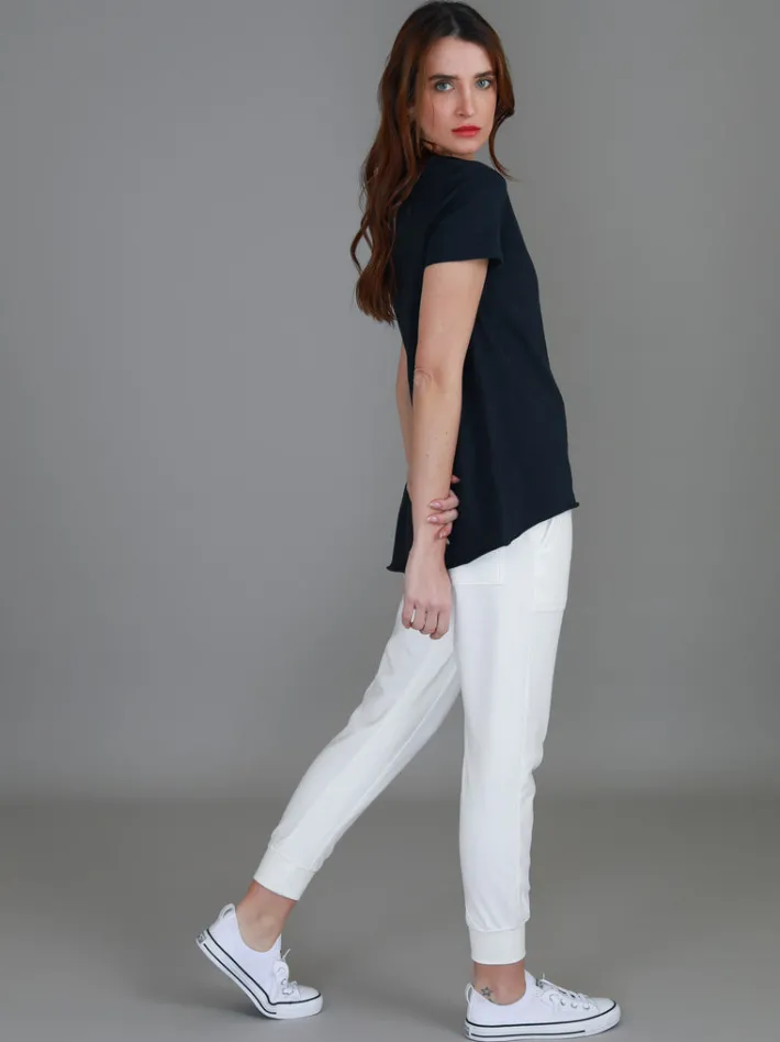 3rd Story Chelsea Short Sleeve Essentials T Shirt< Short Sleeves
