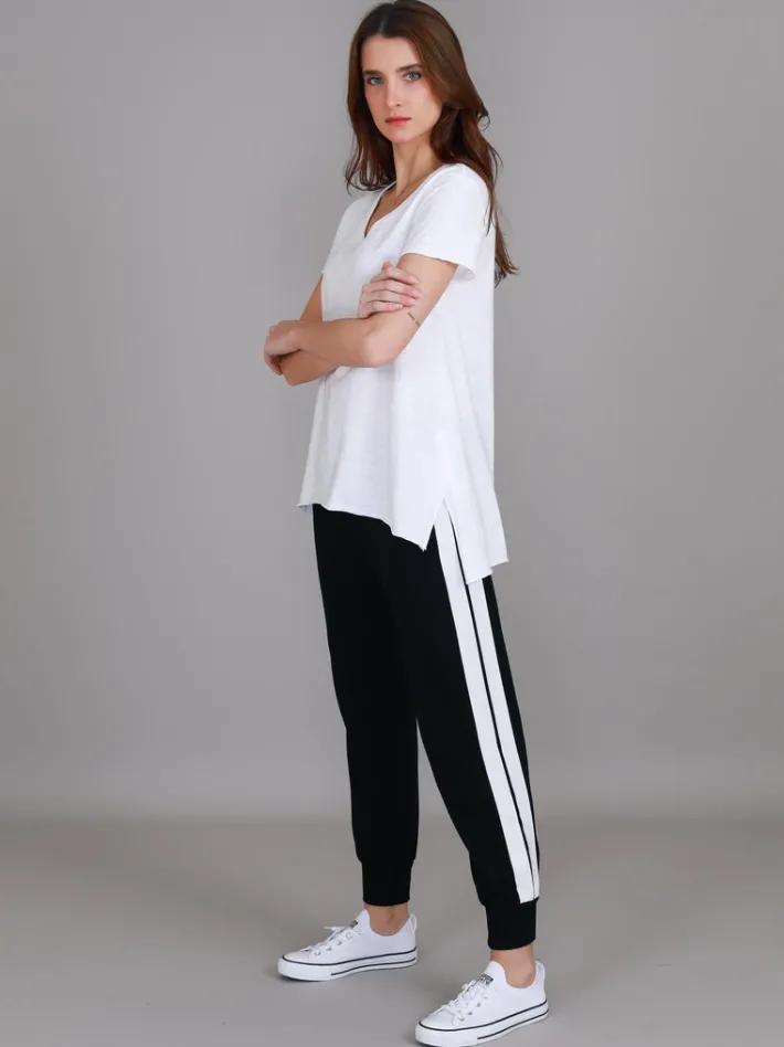 3rd Story Chelsea Short Sleeve Essentials T Shirt< Short Sleeves