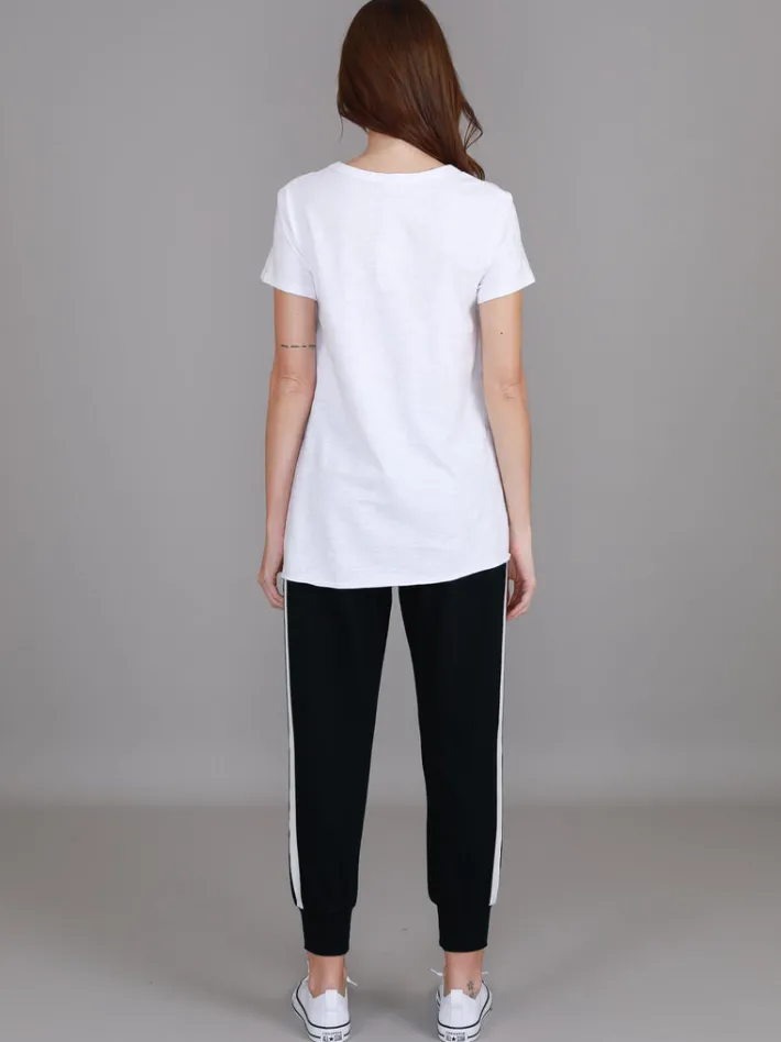 3rd Story Chelsea Short Sleeve Essentials T Shirt< Short Sleeves