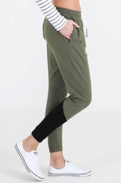 3rd Story Cindy Jogger Pants< Joggers