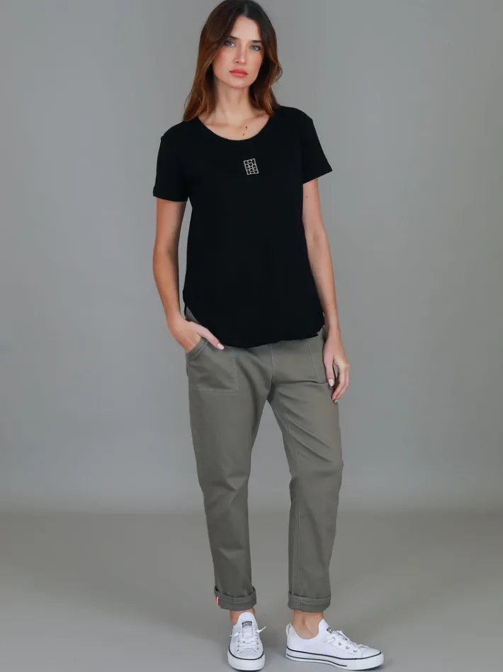 3rd Story Elianna Embroidery Logo S/S Tee< Short Sleeves