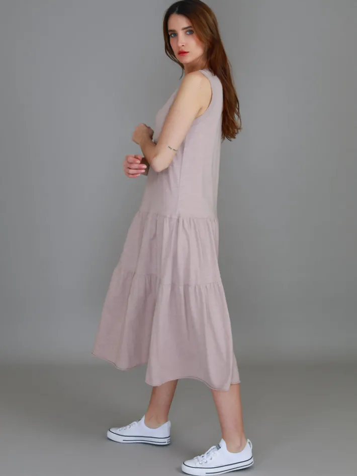3rd Story Ella Tiered Midi Dress< Sleeveless Dress