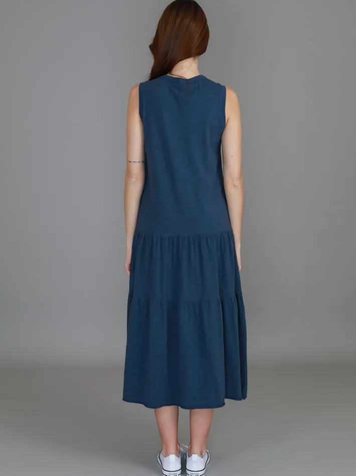 3rd Story Ella Tiered Midi Dress< Sleeveless Dress