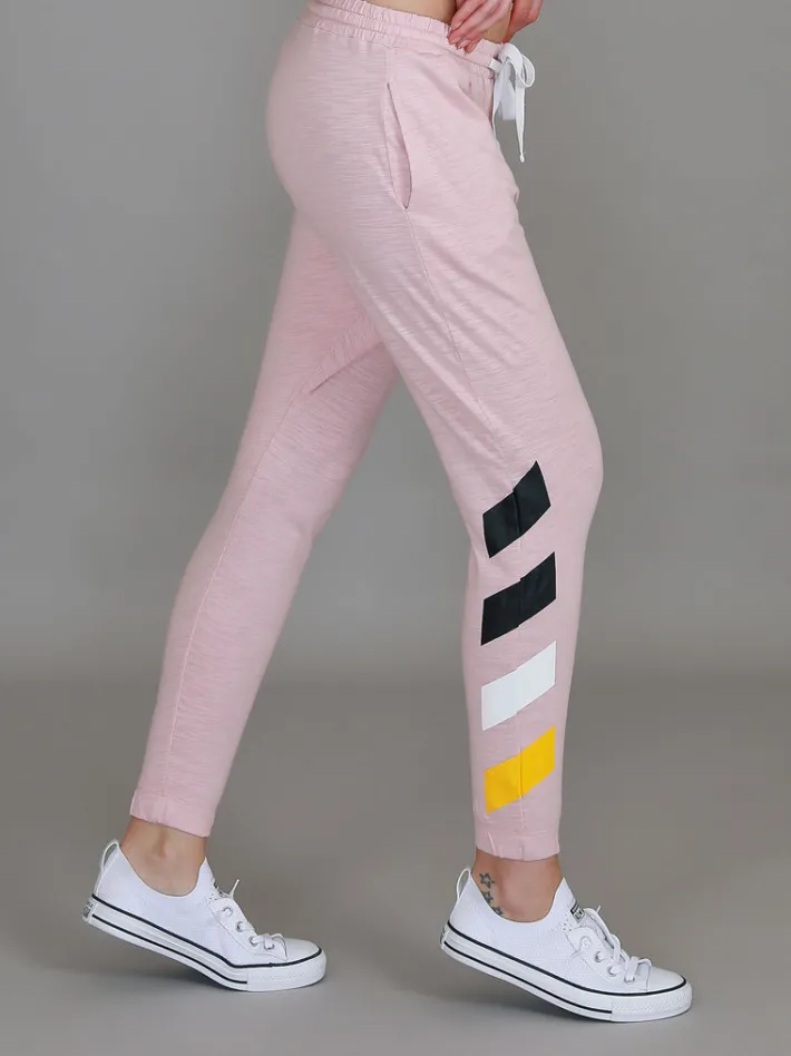 3rd Story Elle Graphic Print Jogger< Joggers