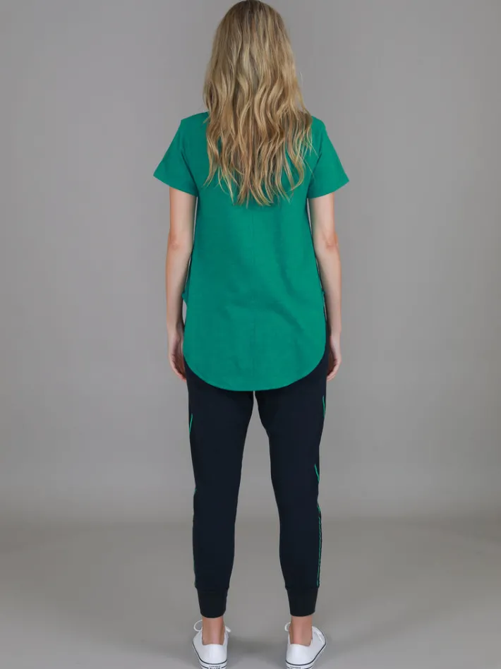 3rd Story Elwood Curved Hem T Shirt< Short Sleeves