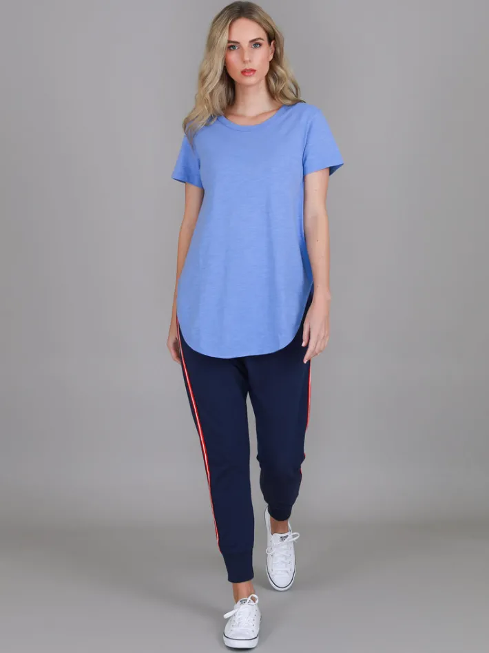 3rd Story Elwood Curved Hem T Shirt< Short Sleeves