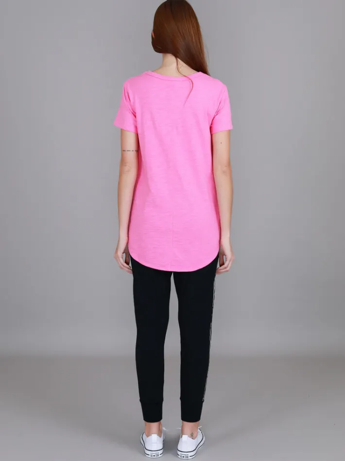 3rd Story Elwood Curved Hem T Shirt< Short Sleeves