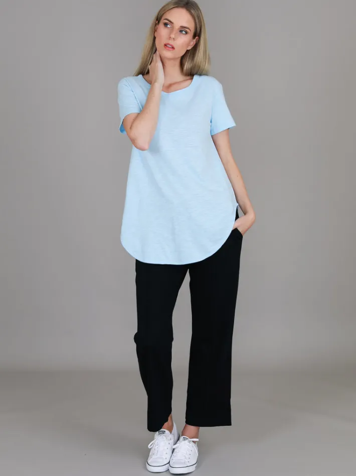 3rd Story Elwood Curved Hem T Shirt< Short Sleeves