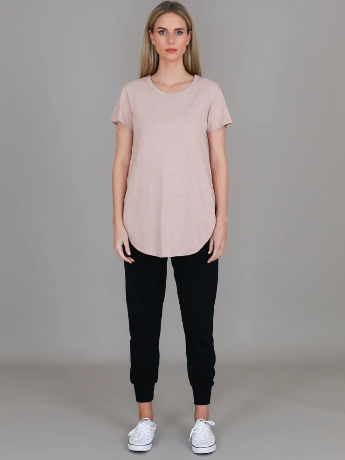 3rd Story Elwood Curved Hem T Shirt< Short Sleeves