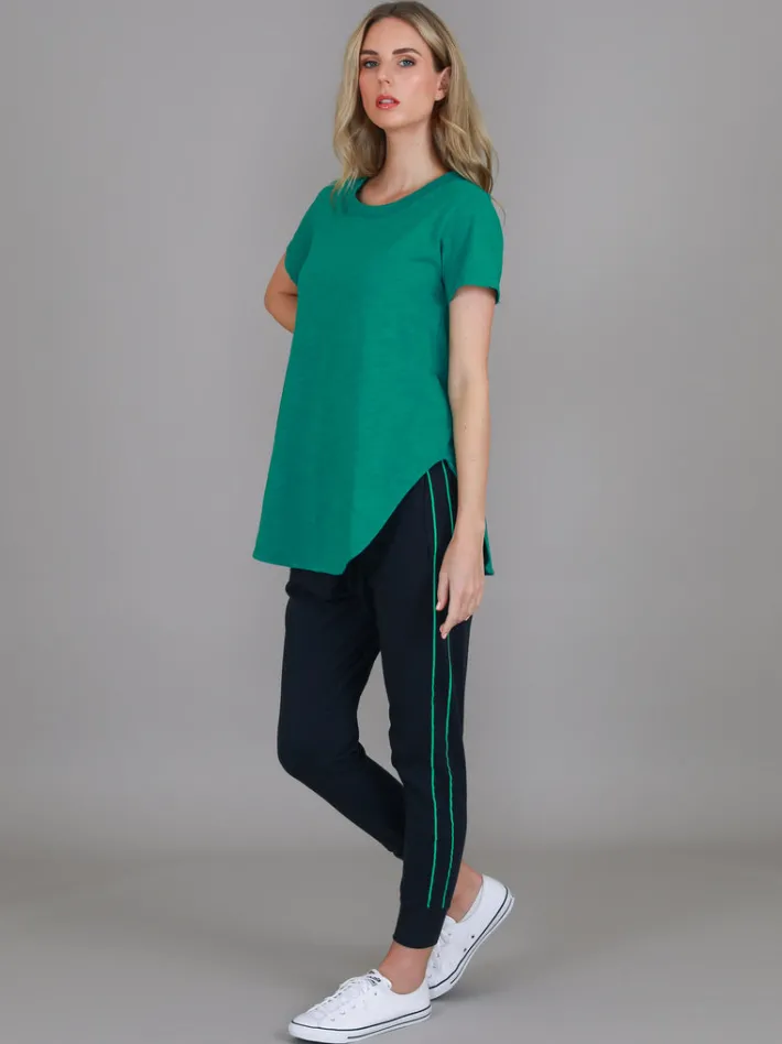 3rd Story Elwood Curved Hem T Shirt< Short Sleeves