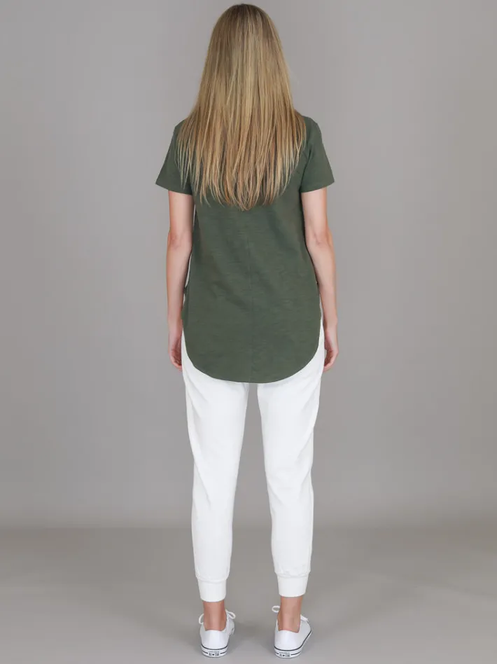 3rd Story Elwood Curved Hem T Shirt< Short Sleeves