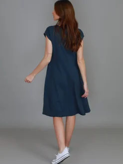 3rd Story Evelyn Midi Dress with Pockets< Short Sleeve Dress