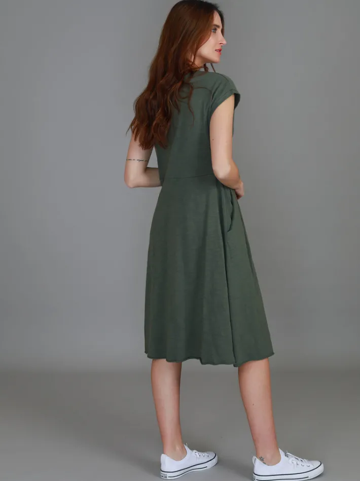 3rd Story Evelyn Midi Dress with Pockets< Short Sleeve Dress