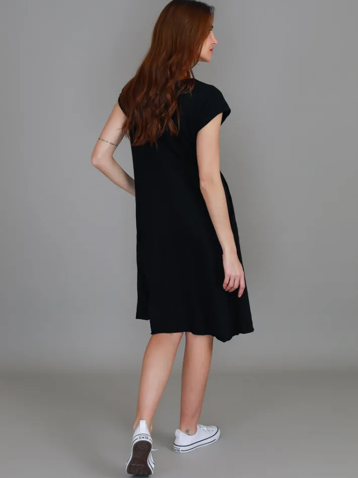 3rd Story Evelyn Midi Dress with Pockets< Short Sleeve Dress