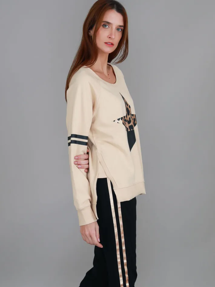 3rd Story Ginger Leopard Print Splice Star Sweatshirt< Sweatshirts|Sweatshirts