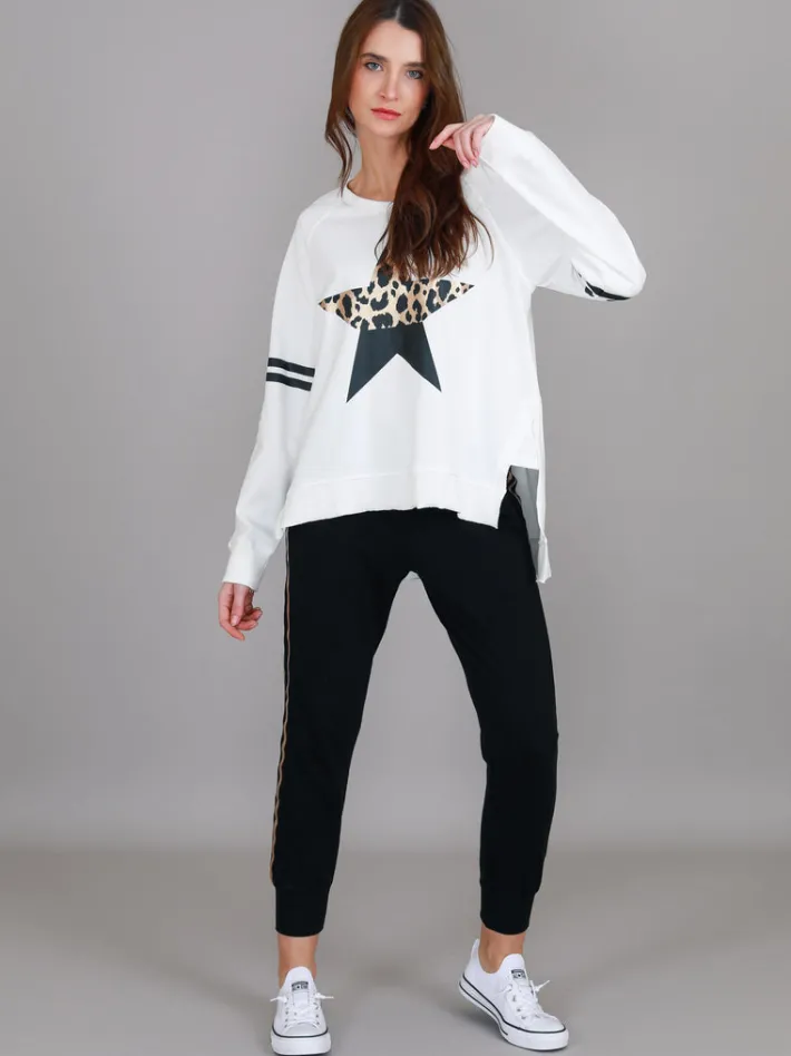 3rd Story Ginger Leopard Print Splice Star Sweatshirt< Sweatshirts|Sweatshirts