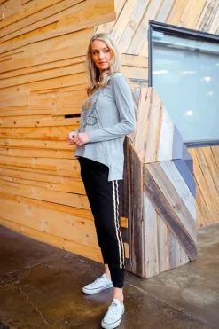 3rd Story Ginny Eagle Print Long Sleeve T Shirt< Long Sleeves
