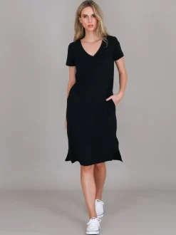 3rd Story Heidi V Neck Dress< Short Sleeve Dress