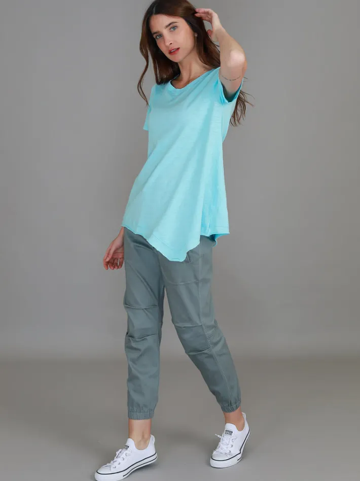 3rd Story Helena Asymmetrical Hem T Shirt< Short Sleeves