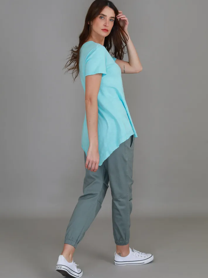 3rd Story Helena Asymmetrical Hem T Shirt< Short Sleeves