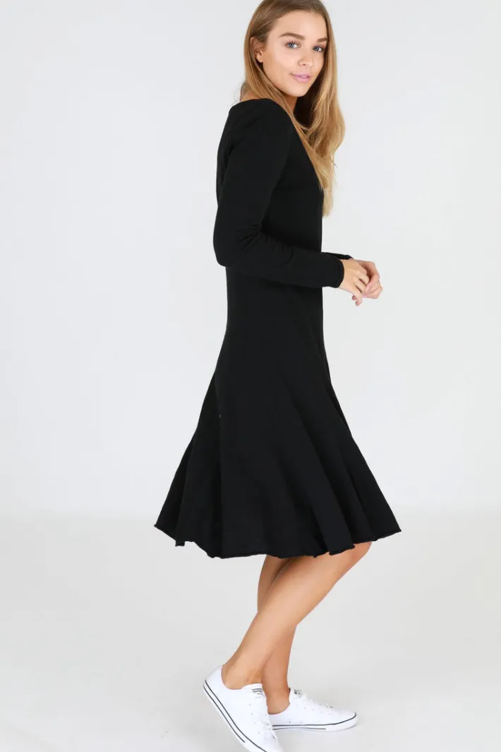 3rd Story Hilton Long Sleeve Dress< Long Sleeve Dress