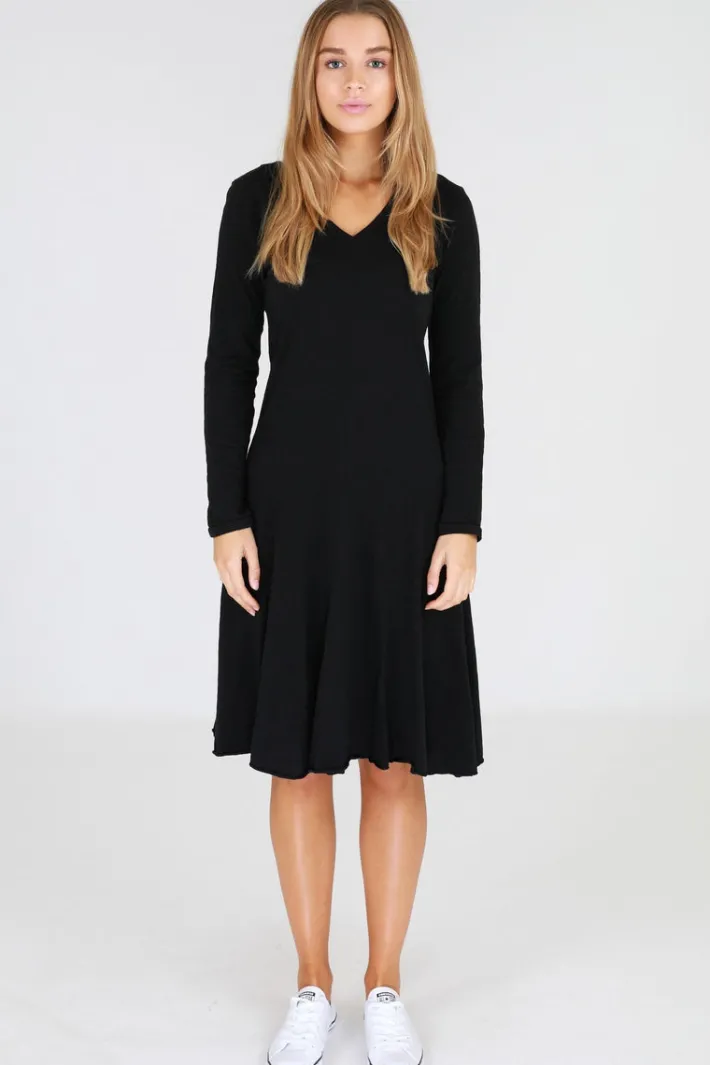 3rd Story Hilton Long Sleeve Dress< Long Sleeve Dress