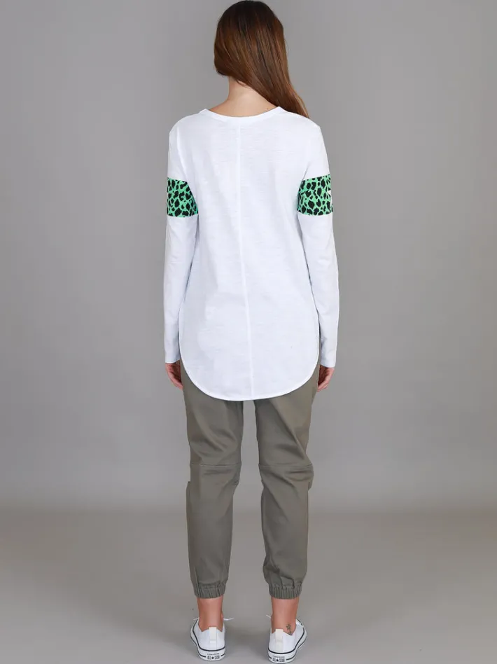 3rd Story Holland Leopard Star Long Sleeve T Shirt< Long Sleeves