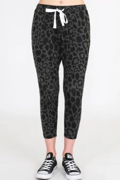 3rd Story Josie Leopard Print Jogger Pants< Joggers