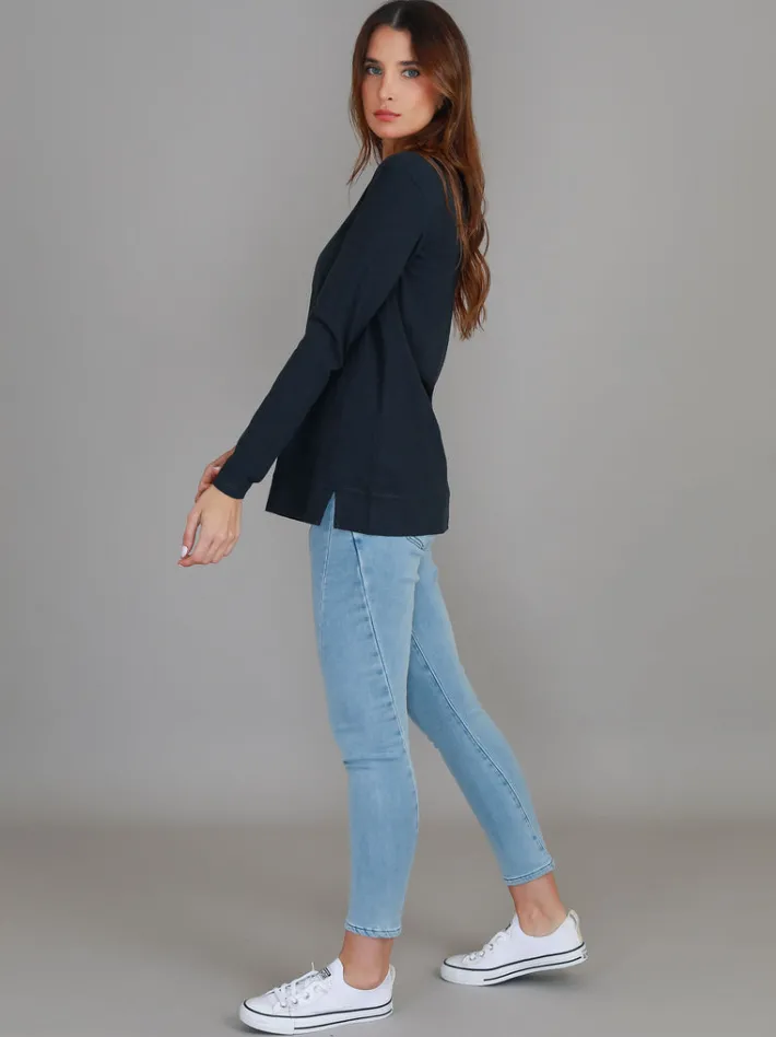 3rd Story Leah V Neck T Shirt< Long Sleeves