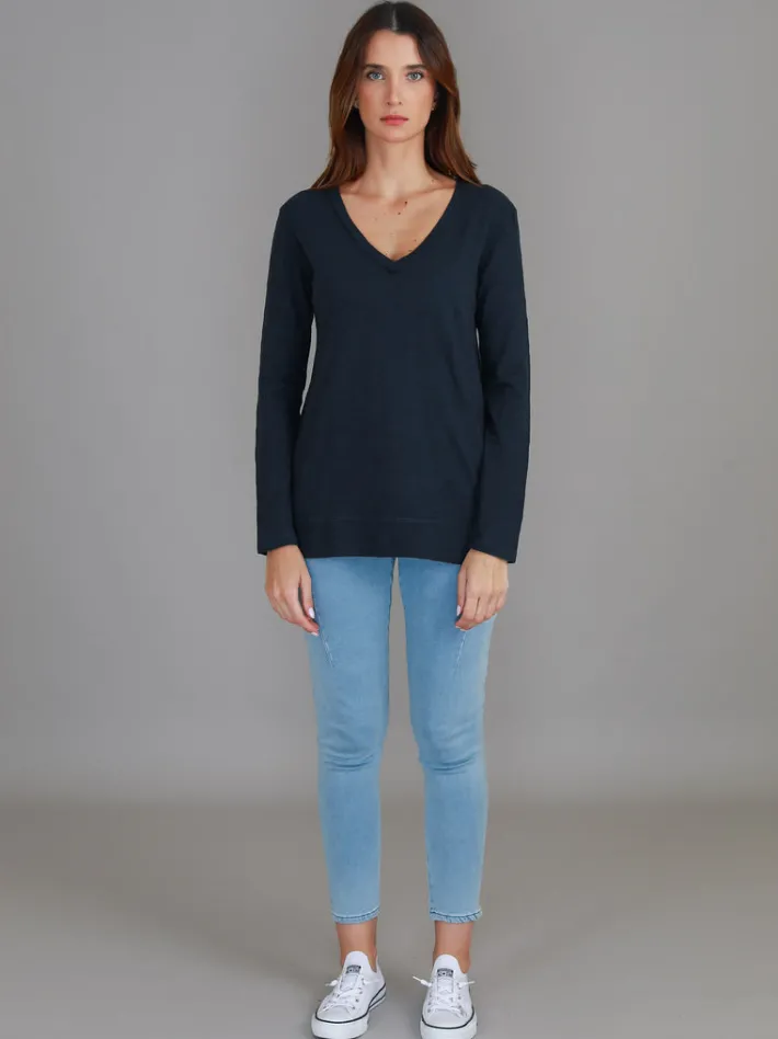 3rd Story Leah V Neck T Shirt< Long Sleeves