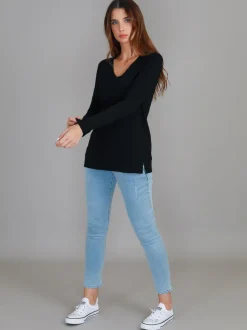 3rd Story Leah V Neck T Shirt< Long Sleeves