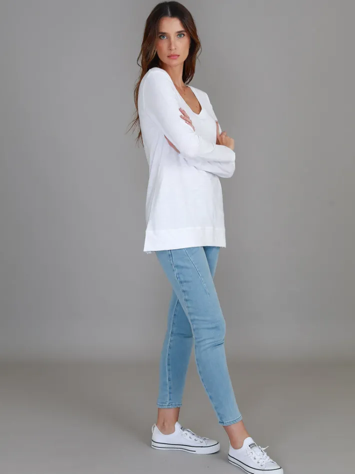 3rd Story Leah V Neck T Shirt< Long Sleeves
