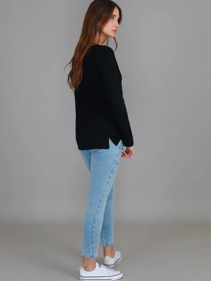 3rd Story Leah V Neck T Shirt< Long Sleeves