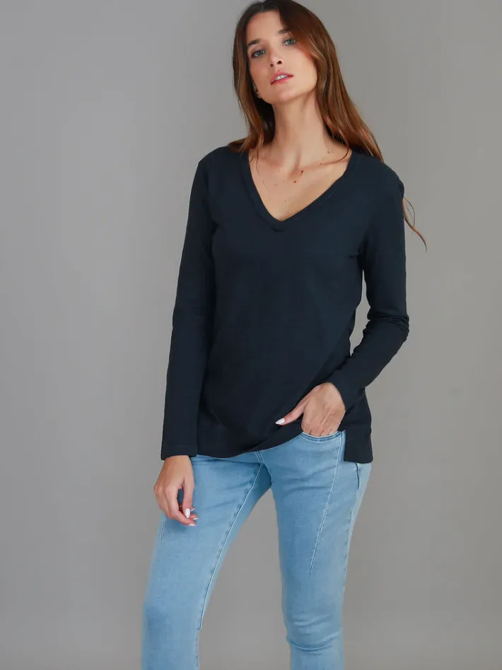 3rd Story Leah V Neck T Shirt< Long Sleeves